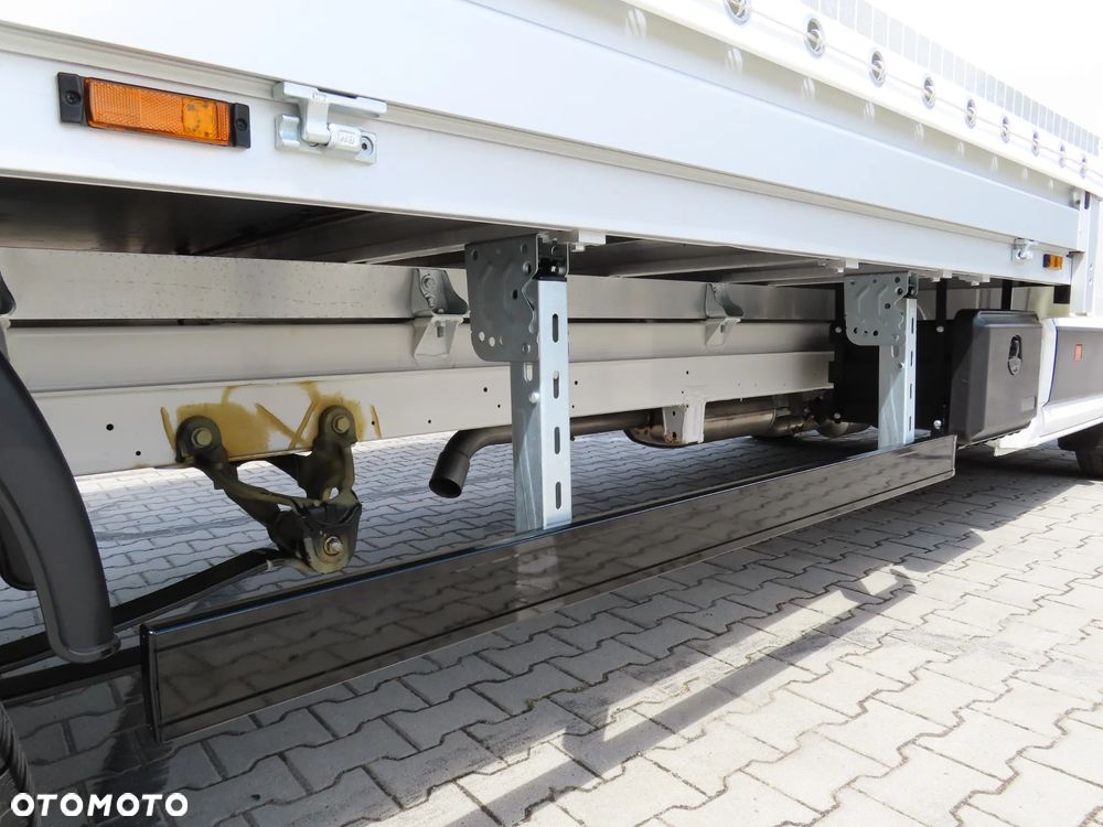 Volkswagen Crafter 35 BiTDI 2.0 177 KM AUTOMAT FIRANA x2 LEWA/PRAWA Skrzynia 5400 mm Długa 10.E.Palet 947 Kg Ładowność Rozstaw Osi 4490 mm FULL LED TEMPOMAT JEDYNY TAKI EGZEMPLARZ STAN NOWY GOTOWY DOSTEPNY POLECAM - 18