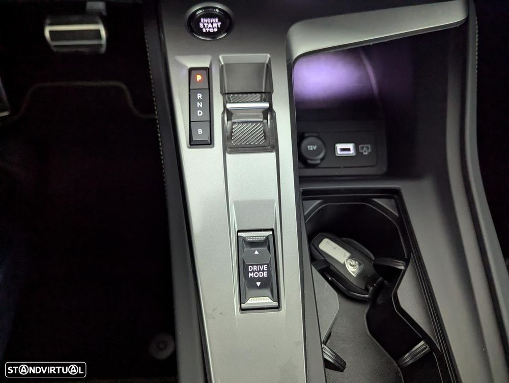 Peugeot 308 1.6 Hybrid GT e-EAT8 - 22