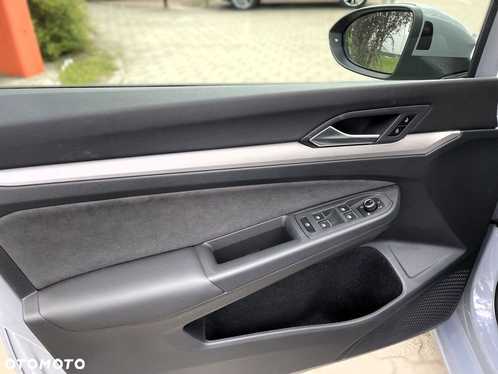 Volkswagen Golf 1.5 eTSI mHEV Life Plus DSG - 11