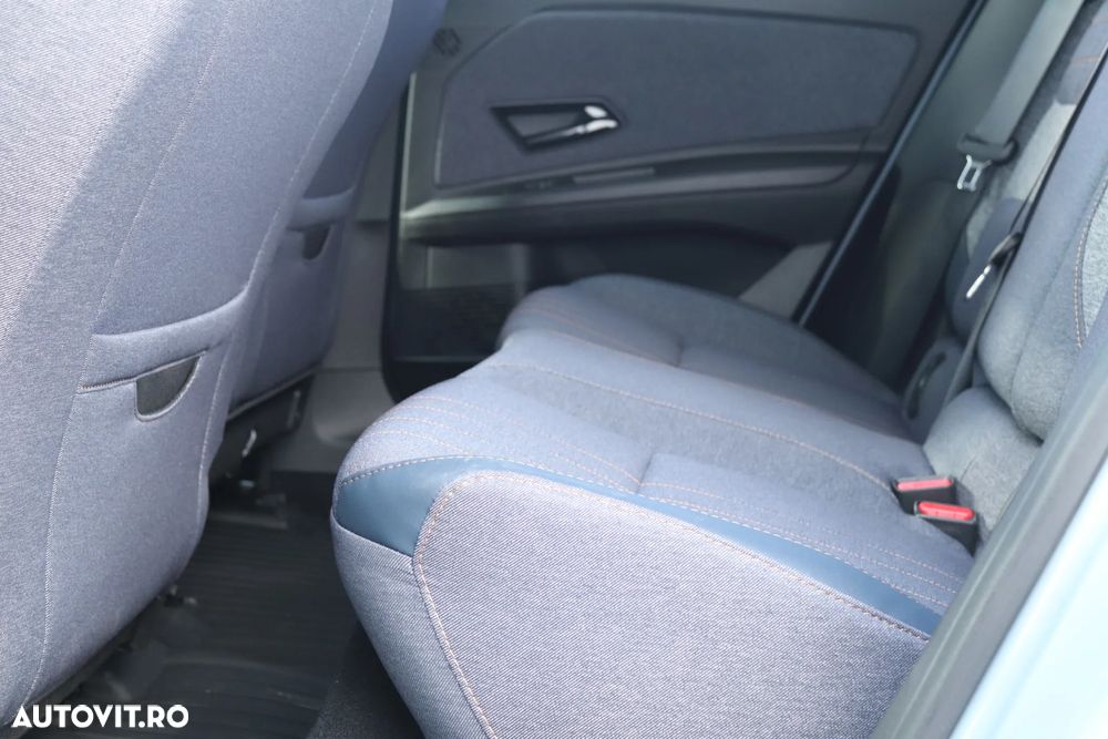 Renault 4 E-Tech 52 kWh Techno - 11