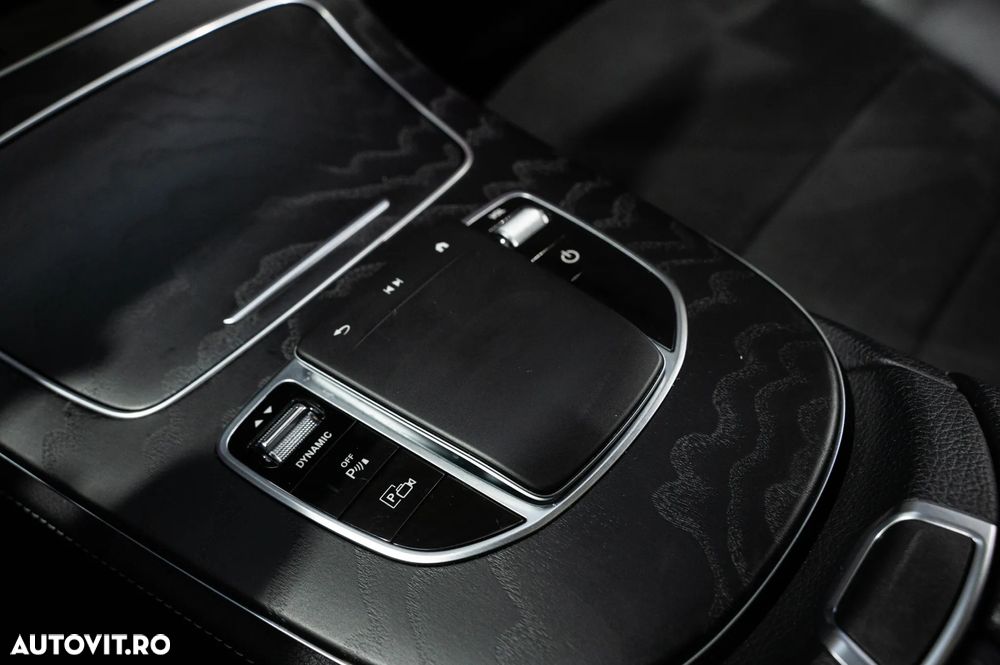 Mercedes-Benz E 300 9G-TRONIC AMG Line - 14