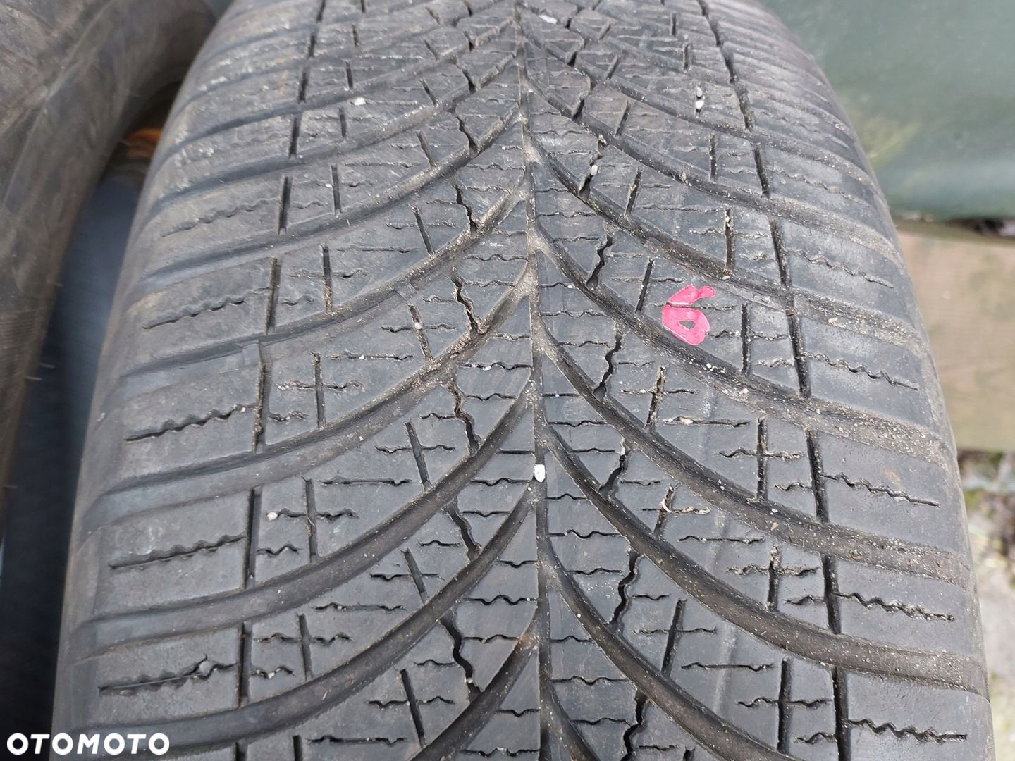 OPONA GOODYEAR VECTOR 4SEASONS 205/55 16" ZIMA 6MM - 10