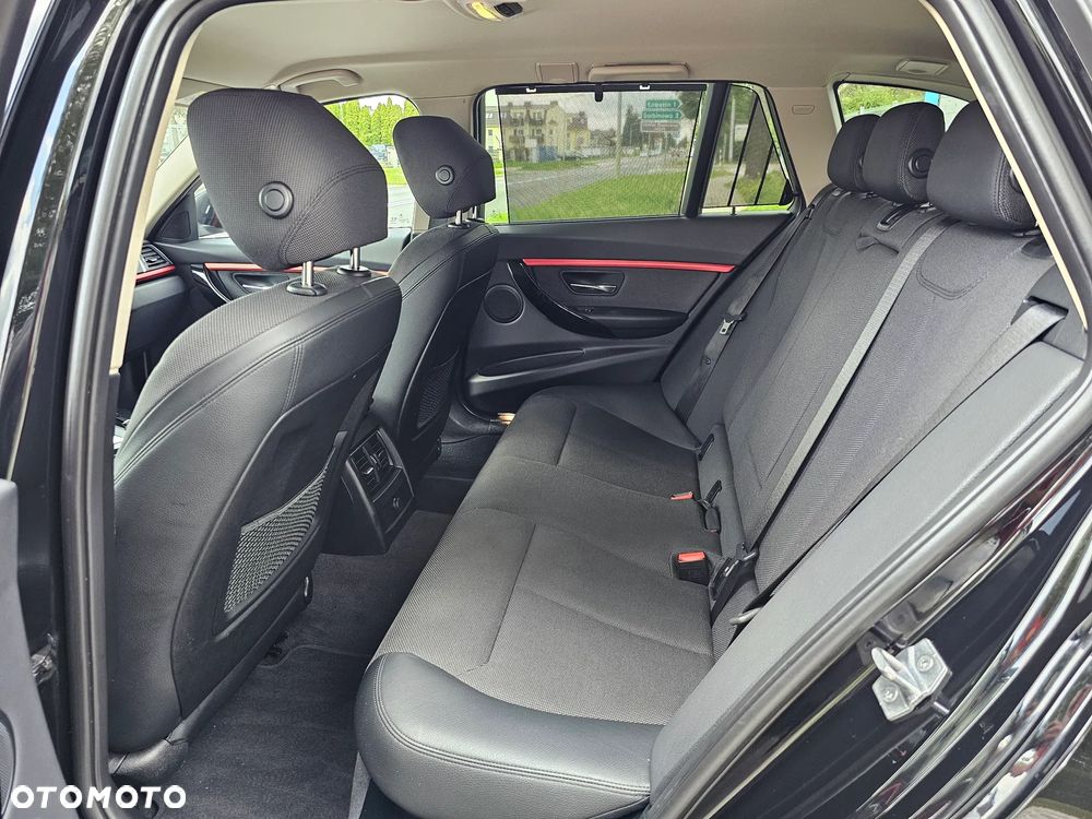 BMW Seria 3 318d Sport Line - 17