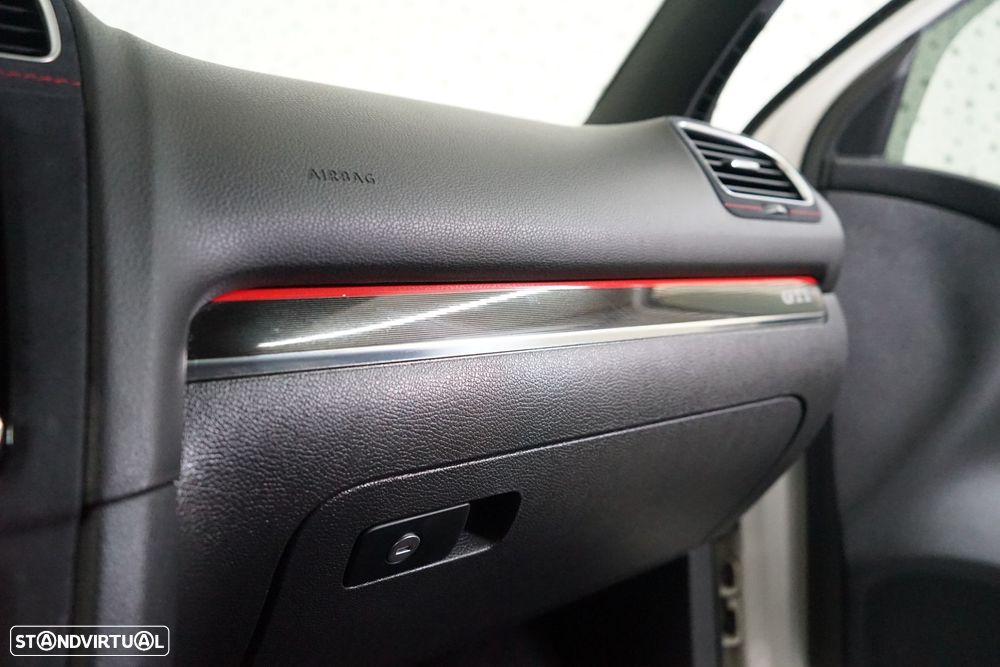 VW Golf 2.0 TSi GTI - 43