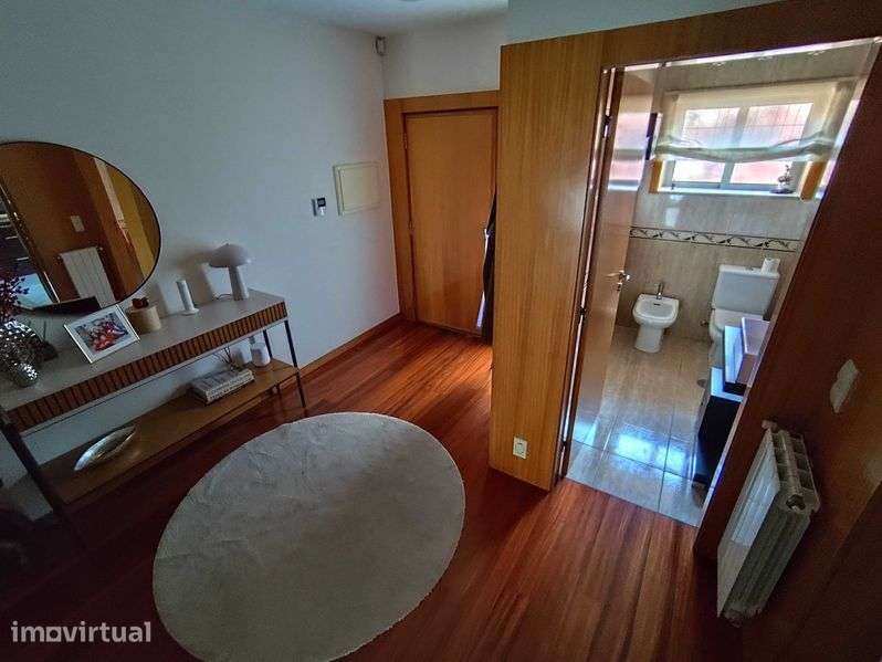 Moradia T4 S. Pedro de Este - Parcialmente Mobilada - Bom Jesus Braga - Grande imagem: 4/12