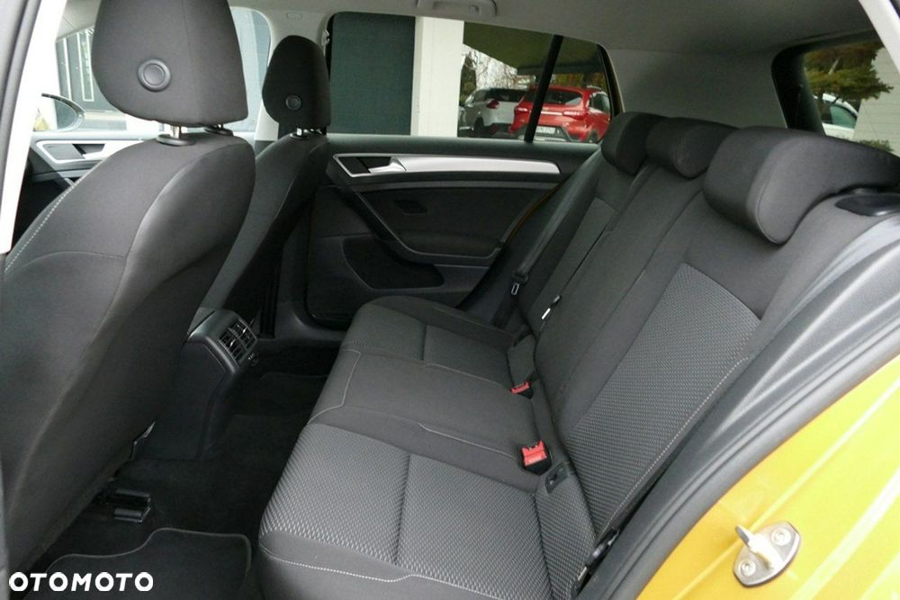 Volkswagen Golf 1.0 TSI Highline - 28