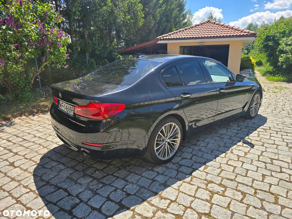 BMW Seria 5 520d xDrive Sport Line sport - 3
