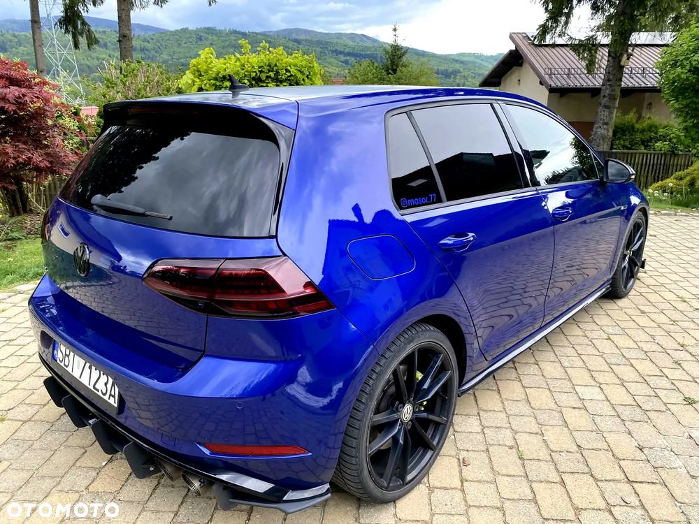 Volkswagen Golf - 32