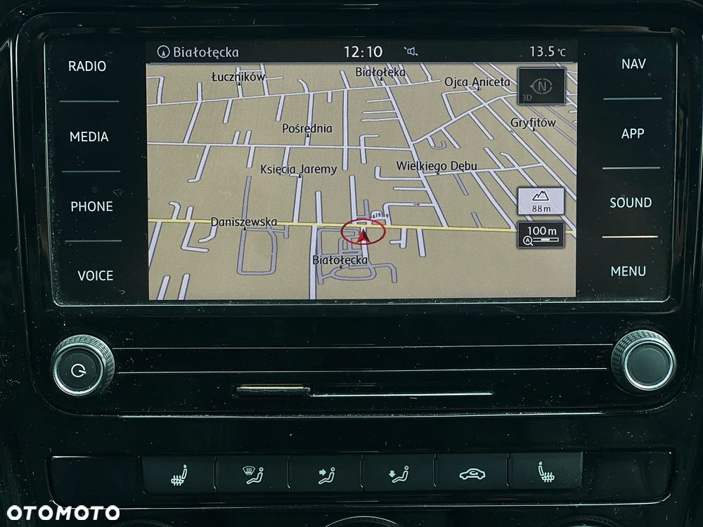 Volkswagen Passat - 18