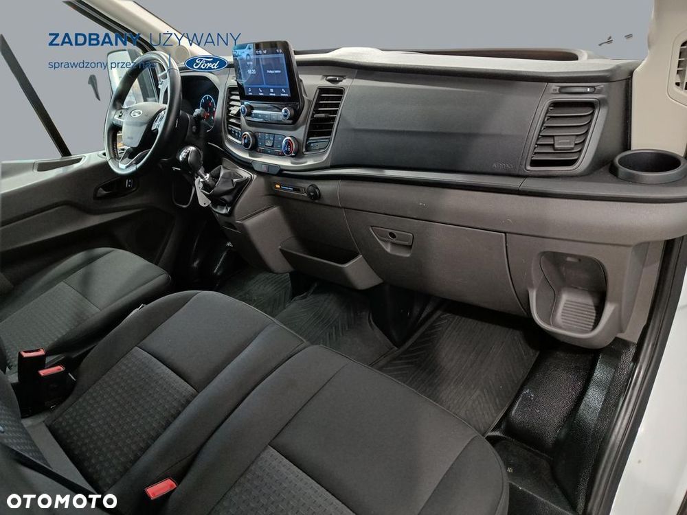 Ford Transit - 12