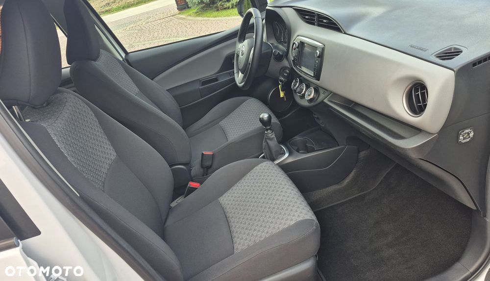 Toyota Yaris 1.33 VVT-i Comfort - 12