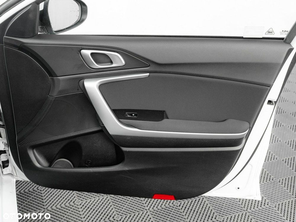 Kia Ceed 1.0 T-GDI S - 28