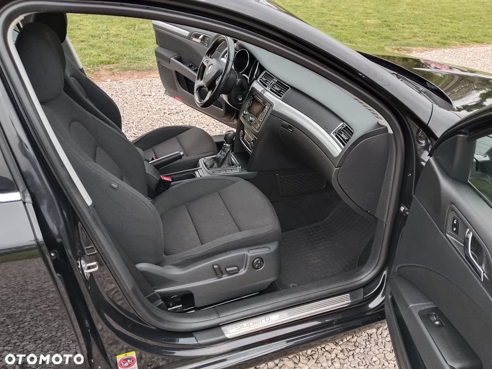 Skoda Superb 2.0 TDI Exclusive - 7