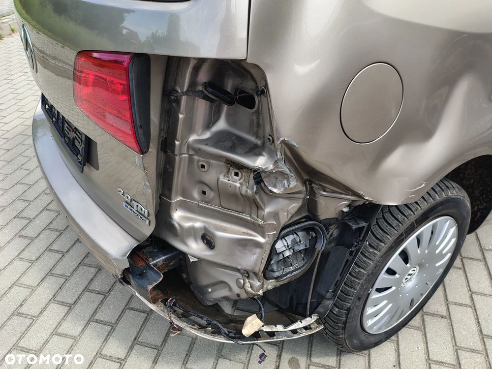 Volkswagen Touran 2.0 TDI DPF BlueMotion Technology Life - 29