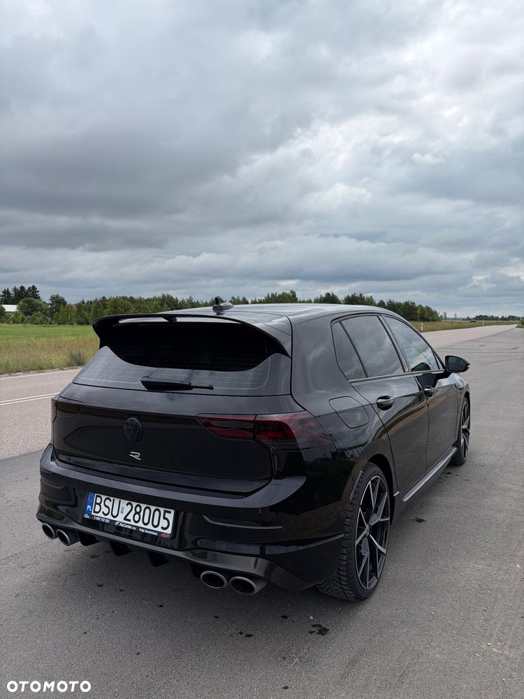 Volkswagen Golf - 16