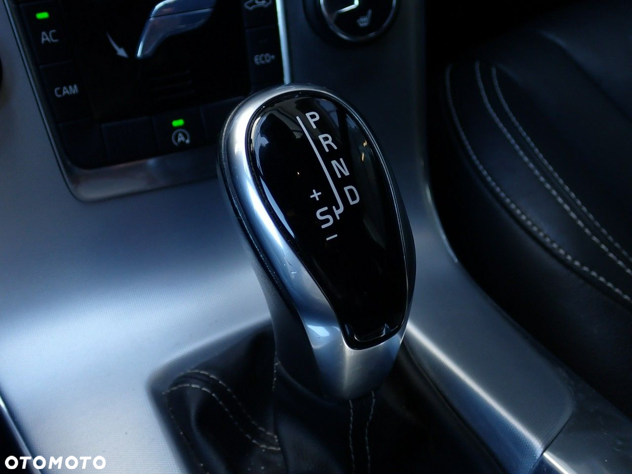 Volvo V60 - 36