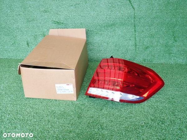 MERCEDES W212 212 E-KLASA SEDAN lampa prawa tylna tył DEPO