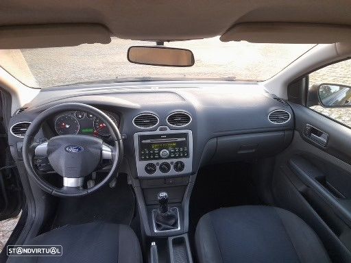 Ford Focus 1.4 16V Sport - 3