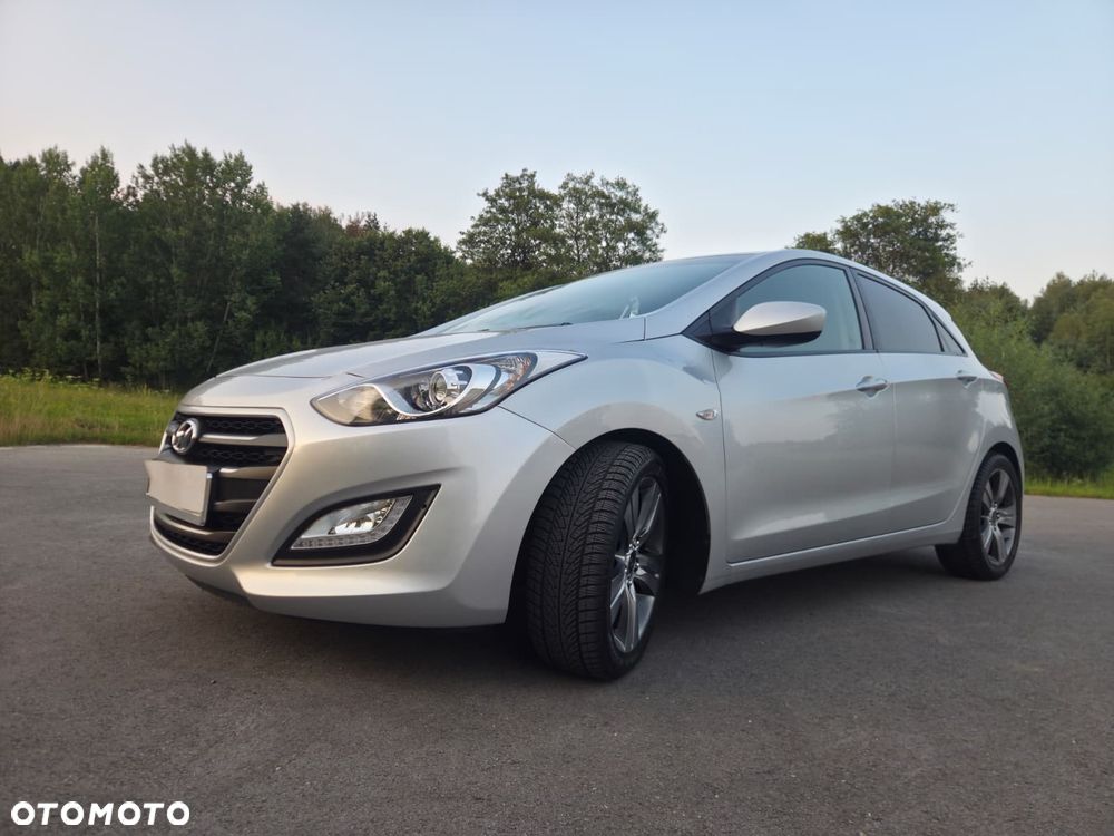 Hyundai i30 1.4 Family+ - 12