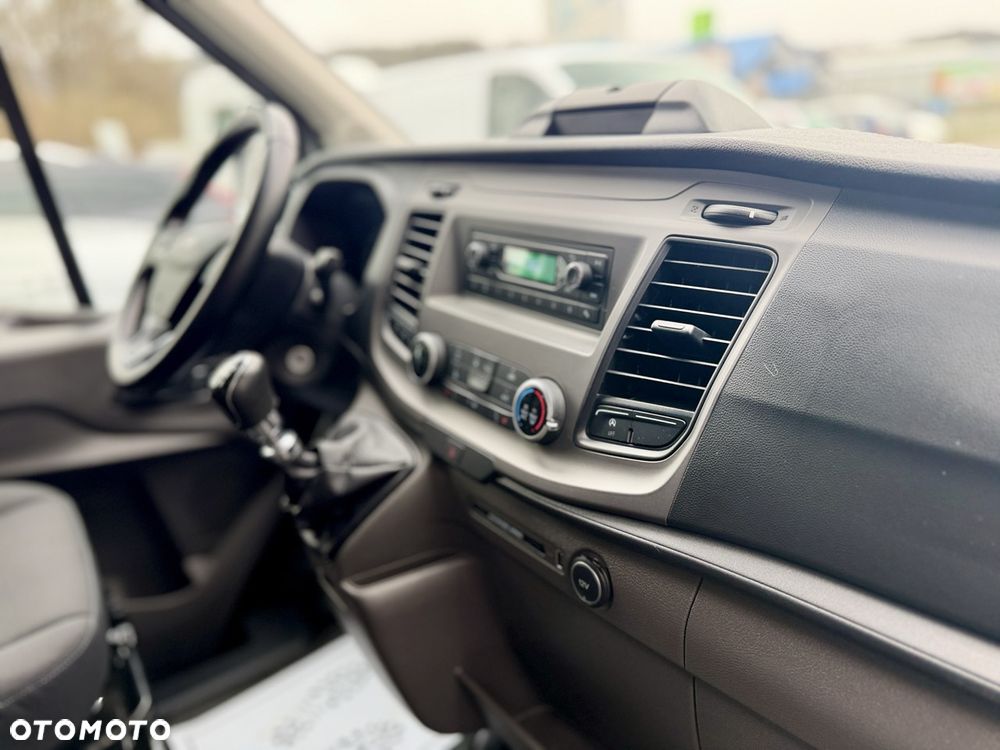 Ford Transit - 20