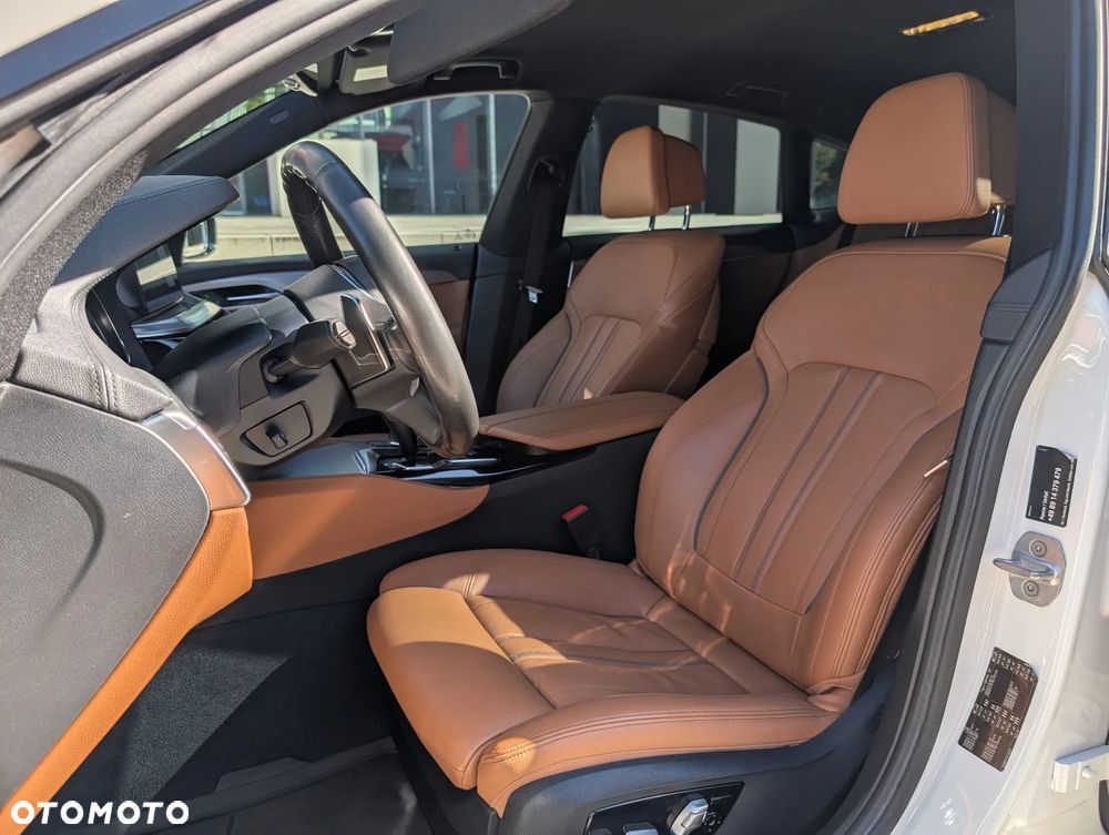 BMW 6GT 630i Luxury Line - 12