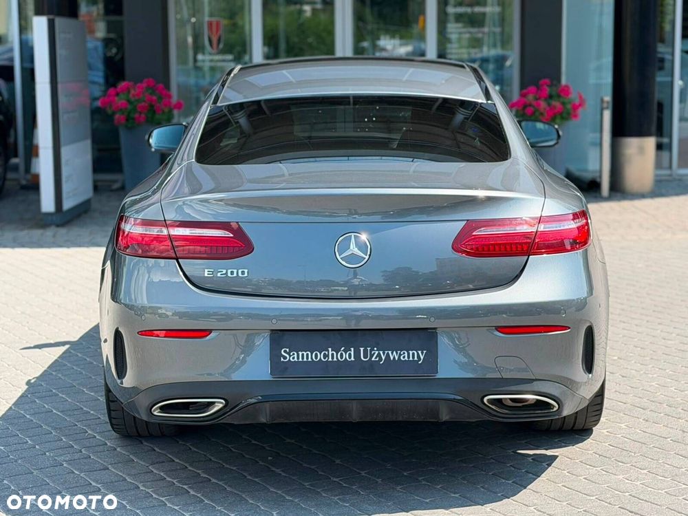 Mercedes-Benz Klasa E 200 9G-TRONIC - 23