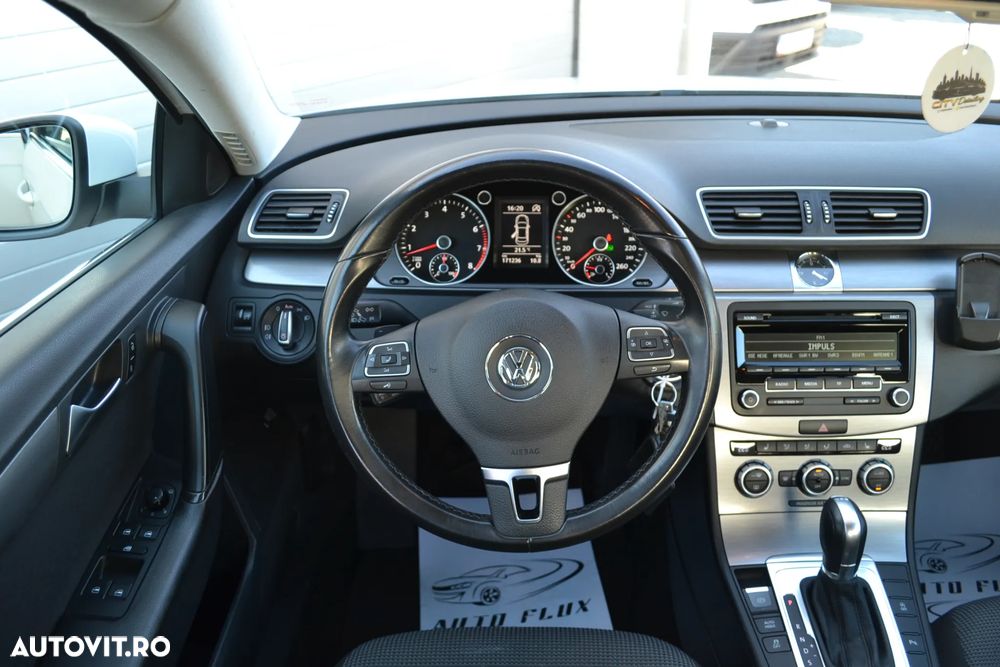 Volkswagen Passat 1.4 TSI DSG BlueMotion Technology Comfortline - 12