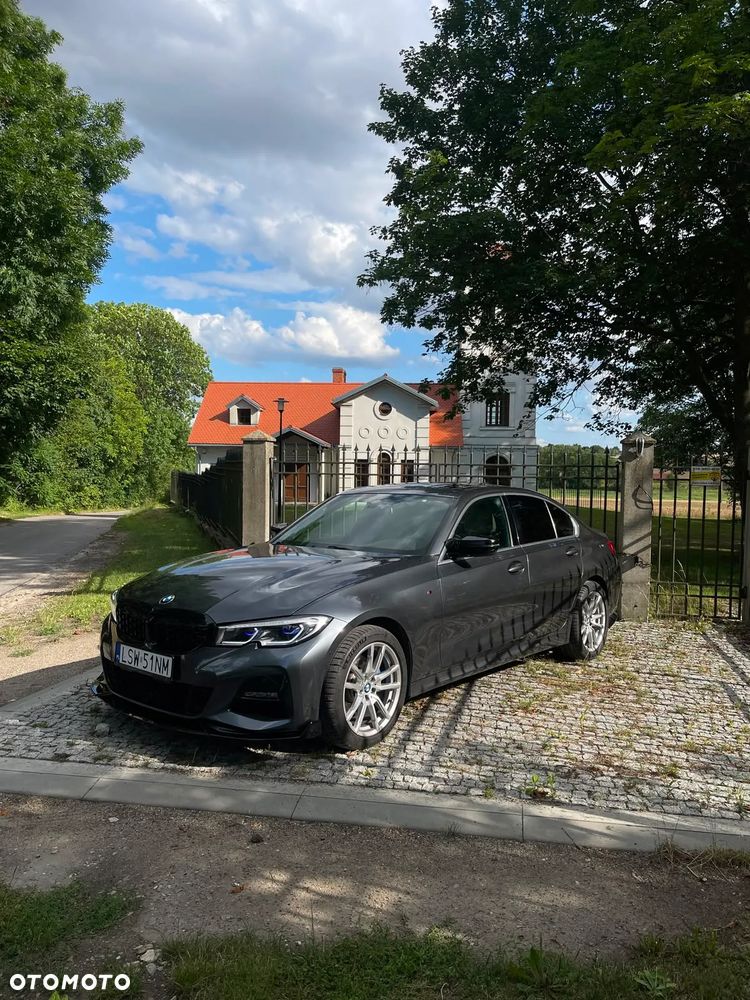 BMW Seria 3 330i M Sport - 1