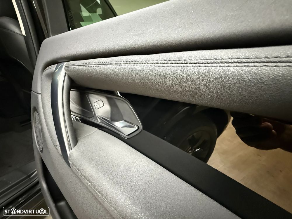Land Rover Discovery Sport P300e - 58