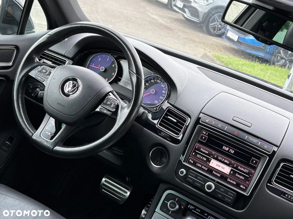 Volkswagen Touareg 3.0 V6 TDI BMT Perfectline R-Style - 15
