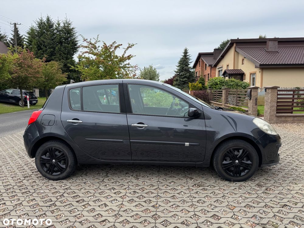 Renault Clio 1.2 16V Expression - 4