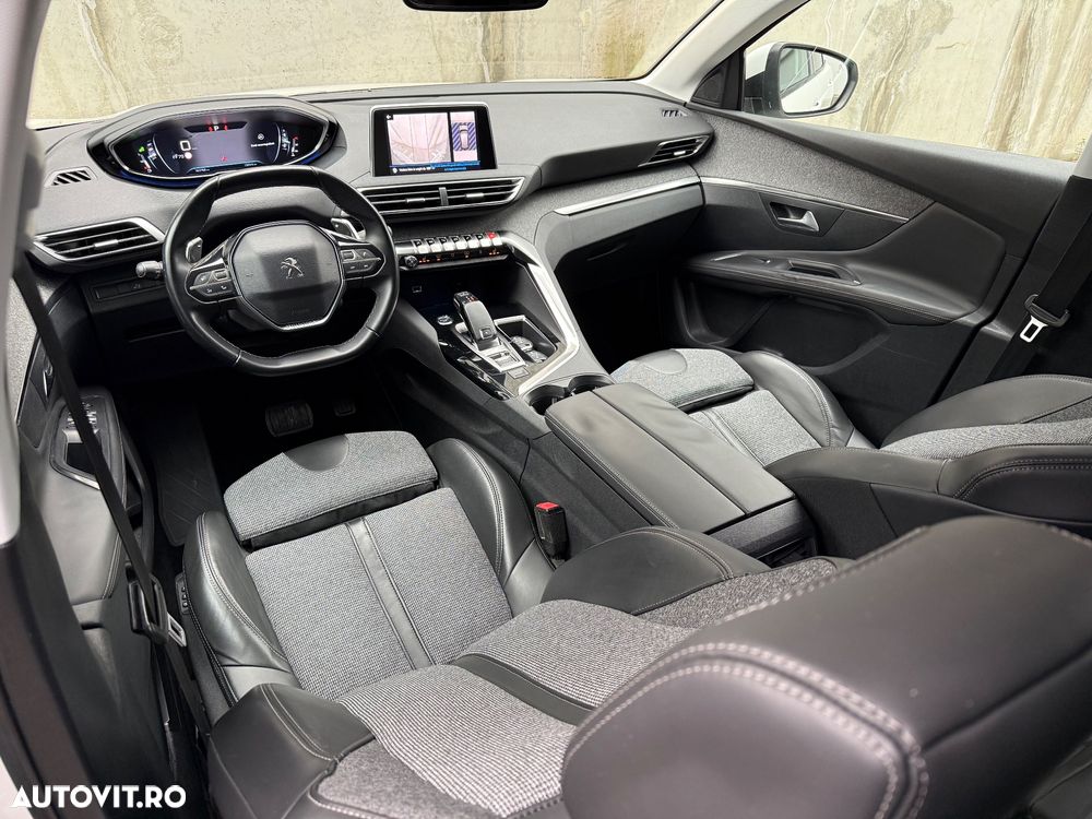 Peugeot 3008 PureTech 130 Stop & Start GPF EAT8 Allure - 9