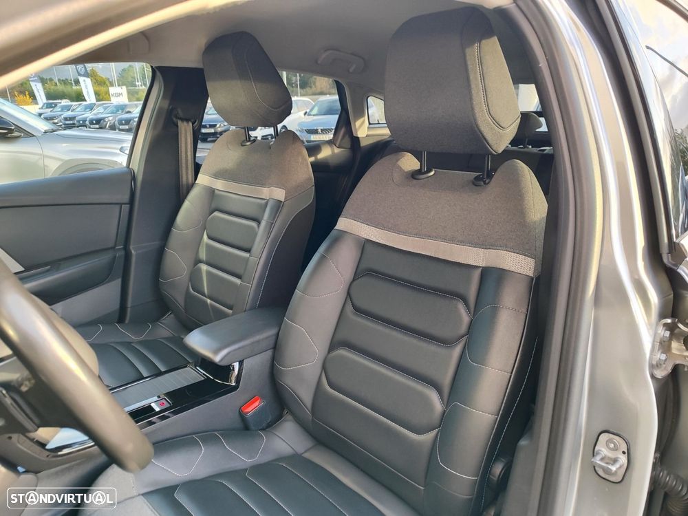 Citroën C4 1.2 PureTech Shine EAT8 - 23