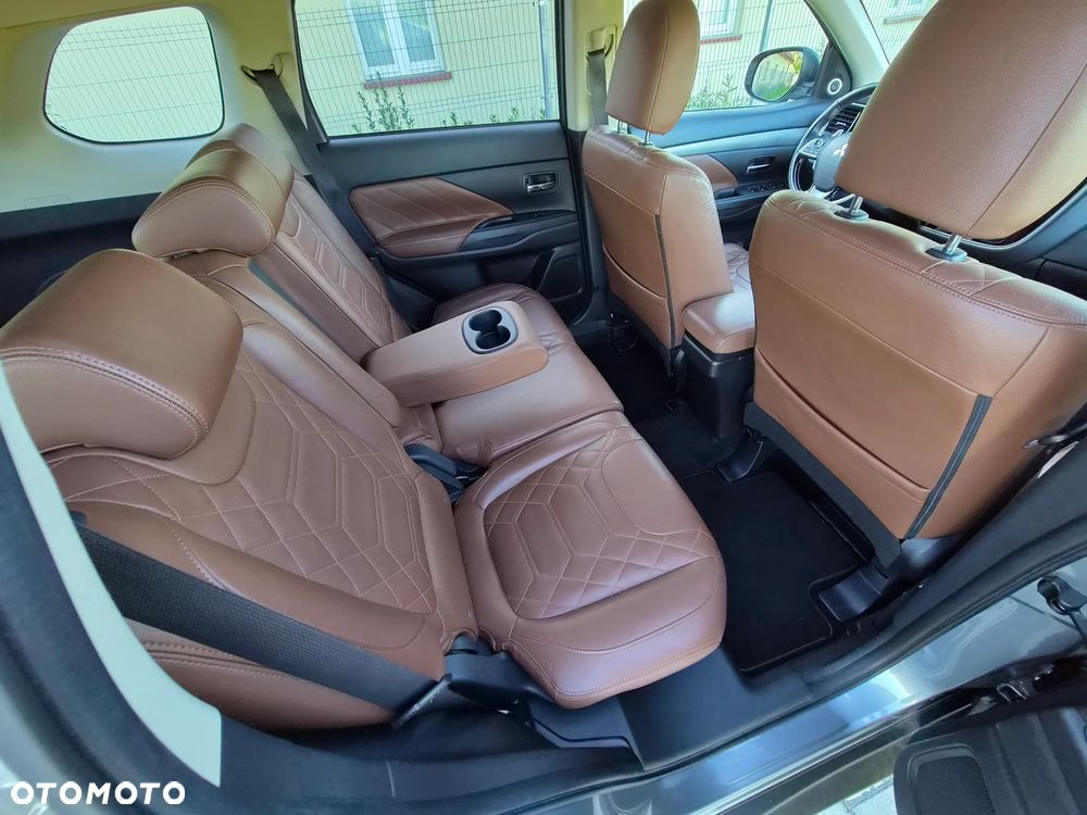 Mitsubishi Outlander - 39