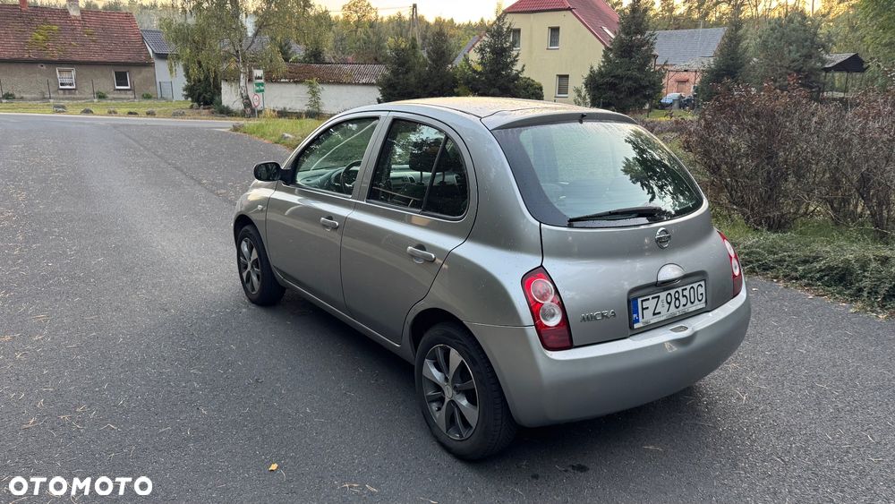 Nissan Micra 2005 photo 5