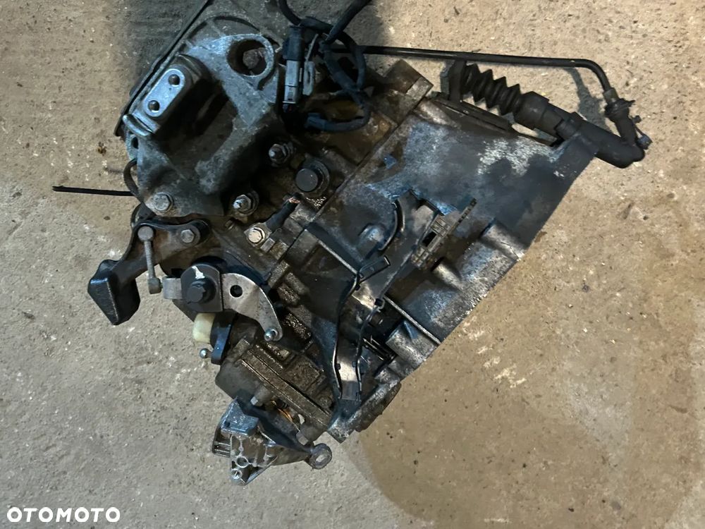 Skrzynia biegów Peugeot 308 II T9 1.6 EHDI 20MB39 - 5
