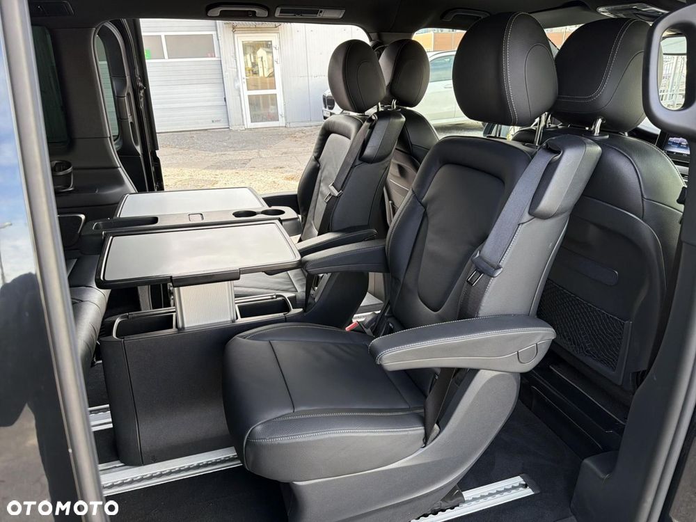 Mercedes-Benz Klasa V - 14