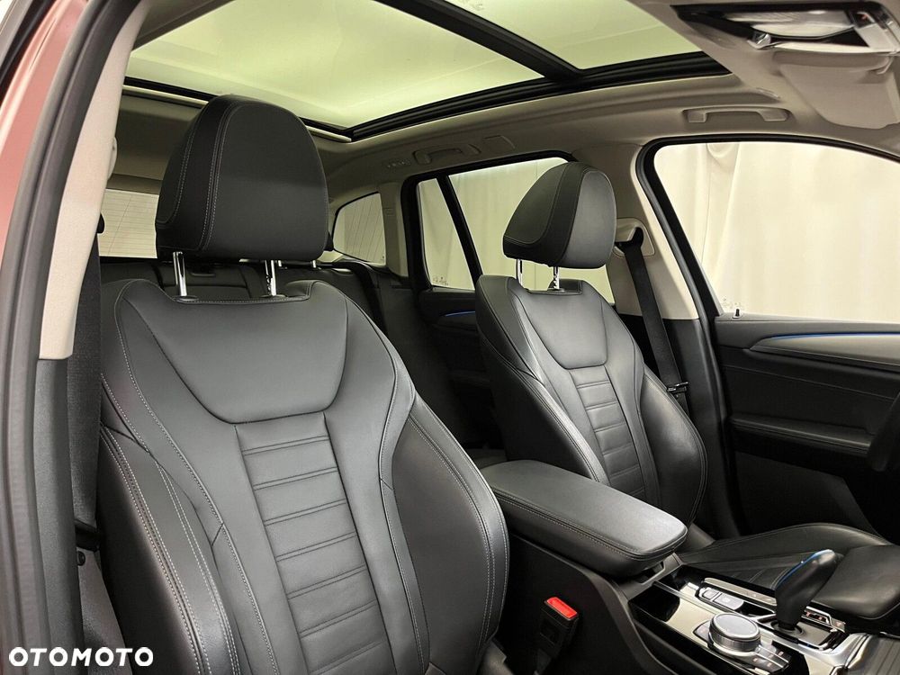 BMW iX3 80kWh Impressive - 39