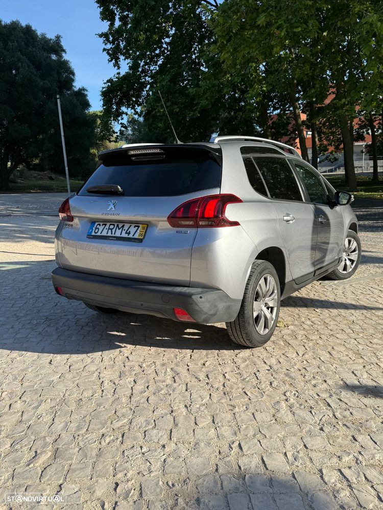 Peugeot 2008 1.2 PureTech Style - 2