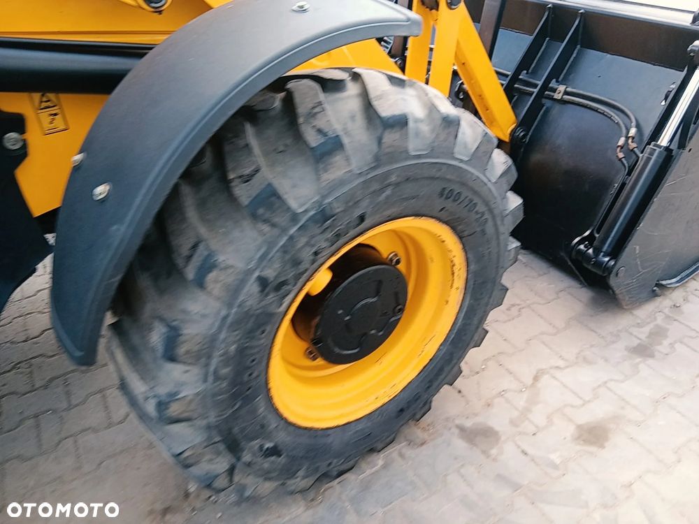 JCB 3CX - 7