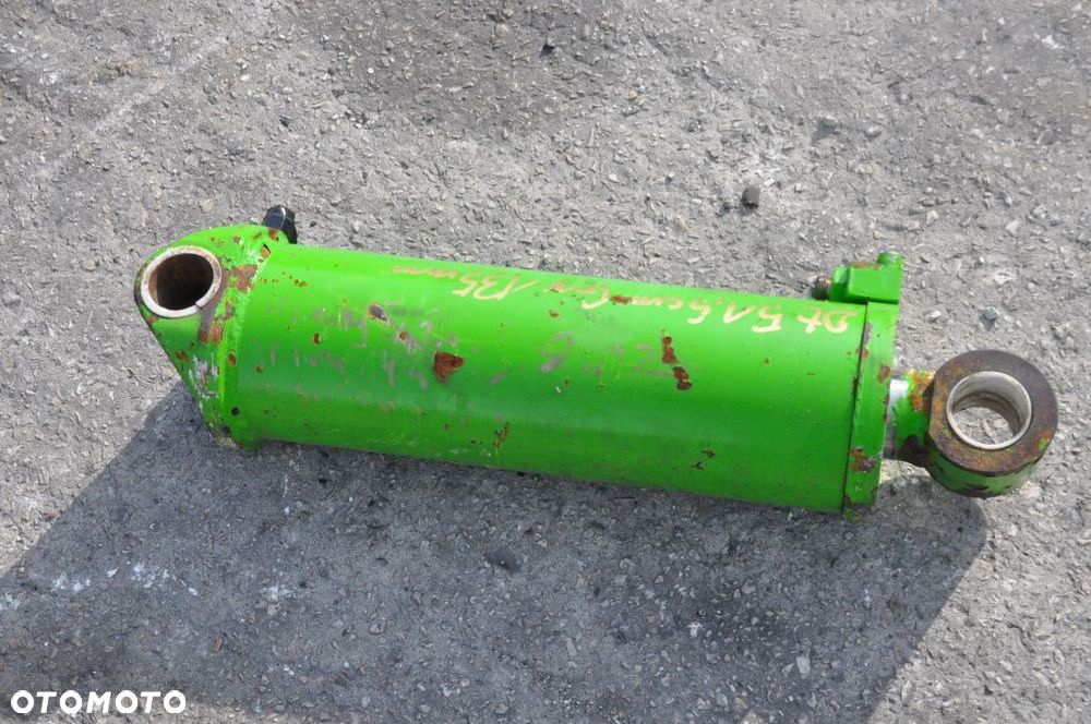 SIŁOWNIK HYDRAULICZNY MERLO DŁ. 51,5 CM - 2