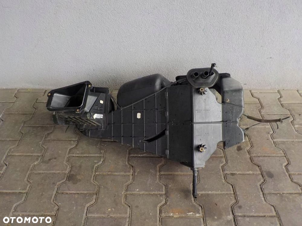 VW T4 96-99r NAGRZEWNICA PRZÓD OBUDOWA KOMPLET - 2