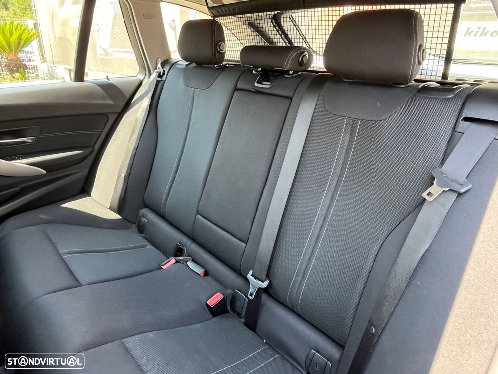 BMW 318 d Line Luxury Auto - 8