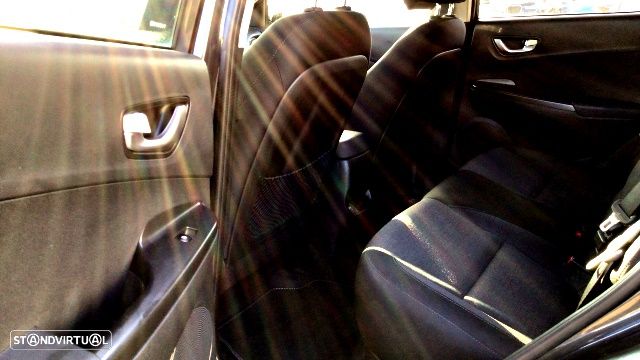 Hyundai Kauai Advantage - 4