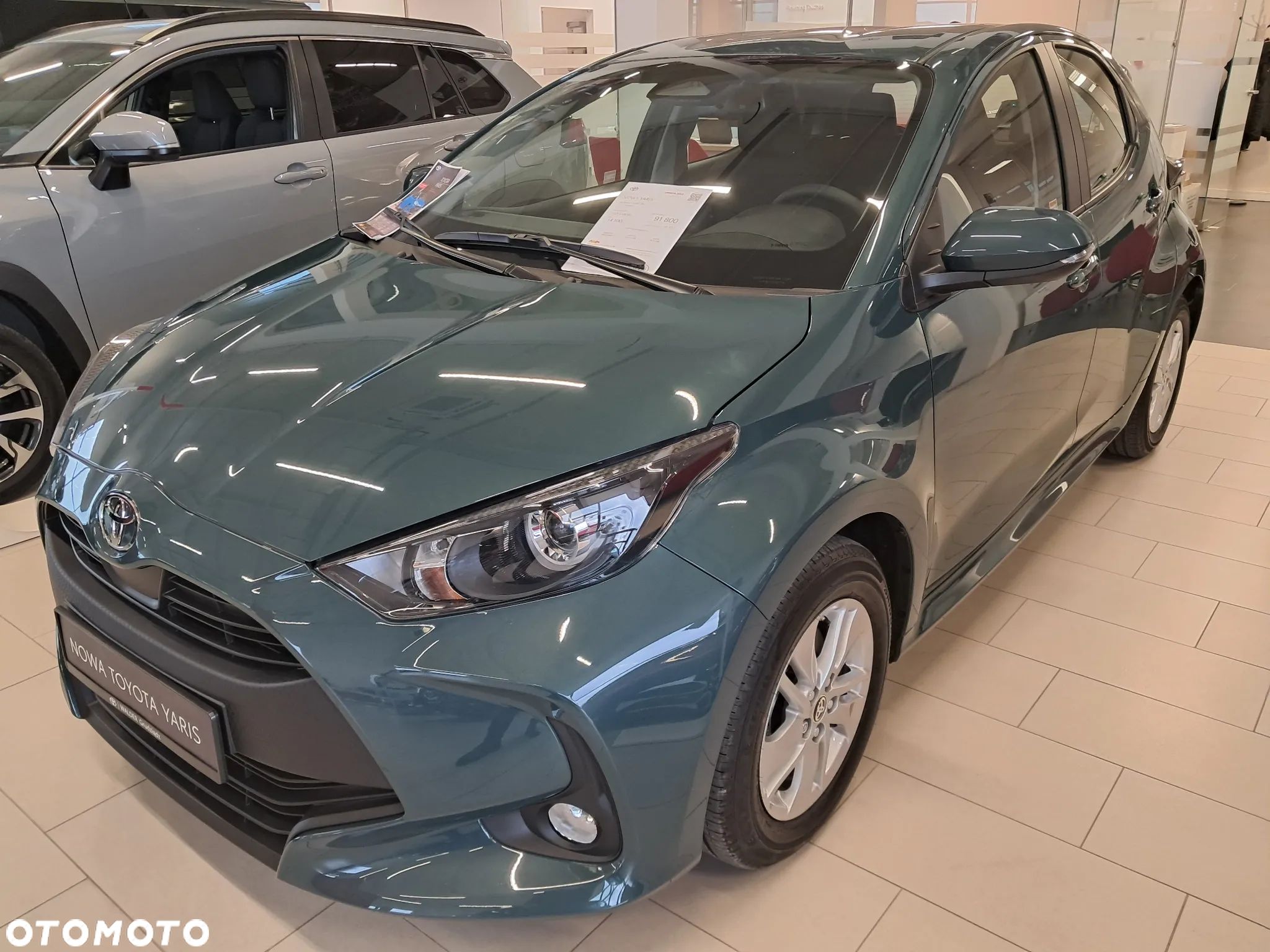 Toyota Yaris Hybrid 1.5 Comfort - 1