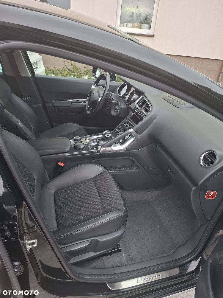 Peugeot 3008 2.0 HYbrid4 - 9