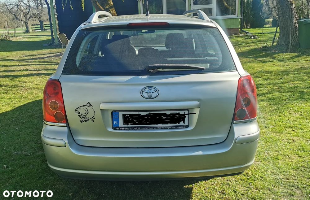 Toyota Avensis 2.0 D-4D Sol - 12