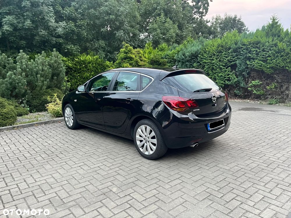Opel Astra 1.4 Turbo Cosmo - 6