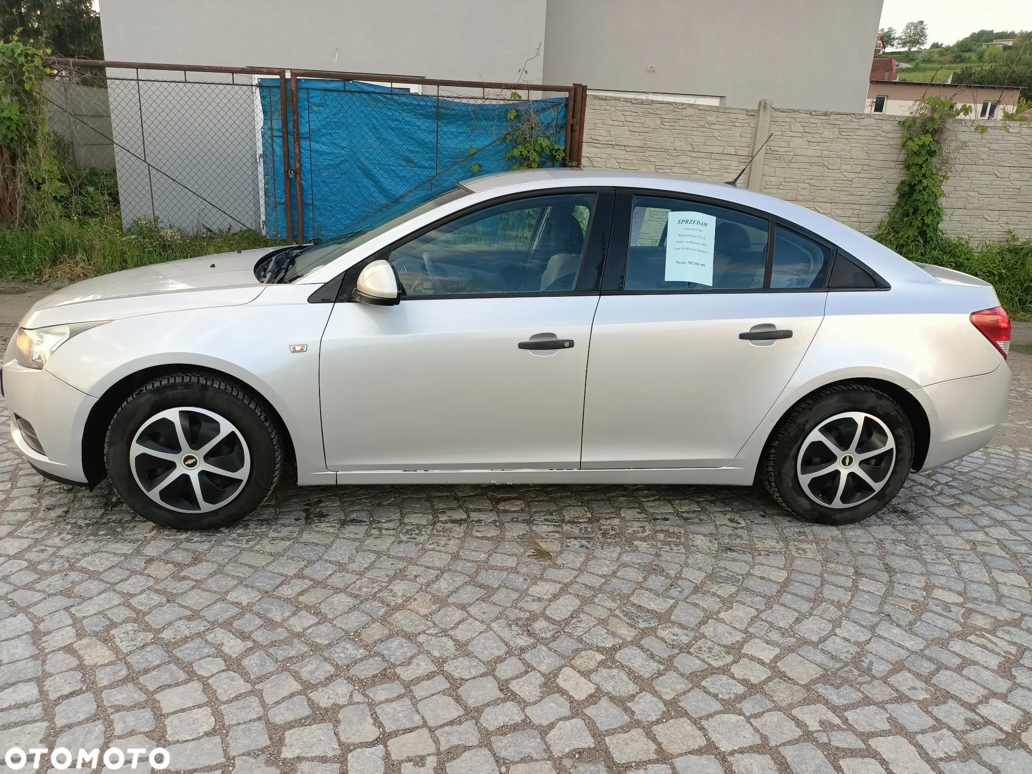 Chevrolet Cruze 1.6 LS - 4