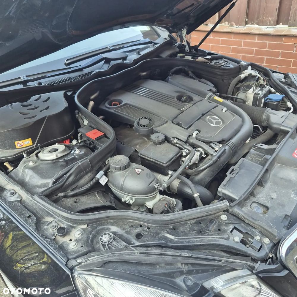 Mercedes-Benz Klasa E 200 NGT BlueEffICIENCY Avantgarde - 11